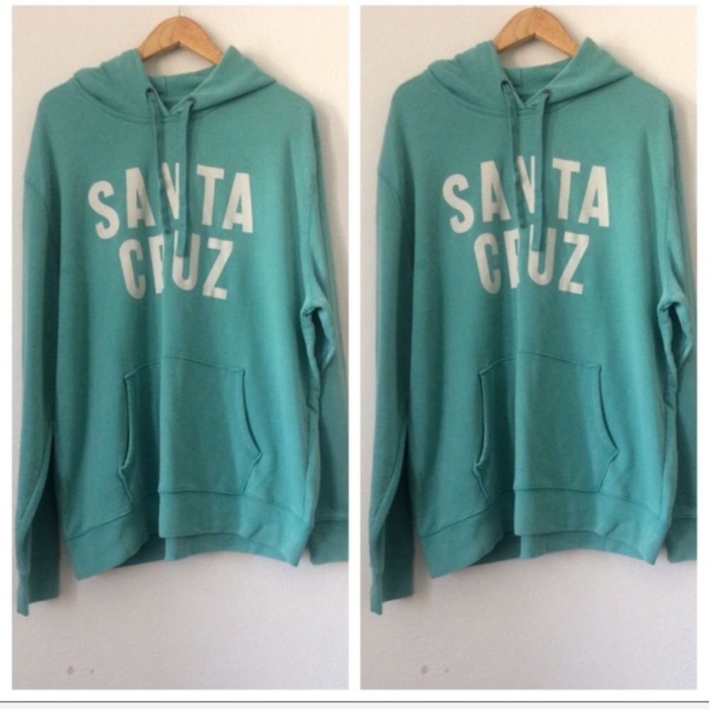 ⚡️SALE⚡️⚡️⚡️Old Navy Santa Cruz hoodie